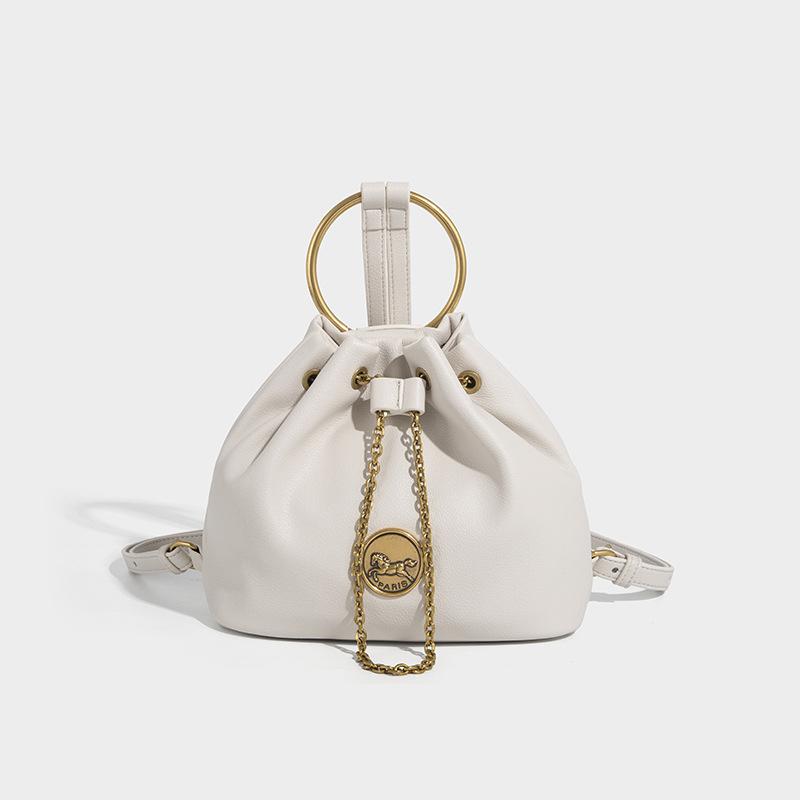 

Round Ring Drawstring Double Shoulder Bucket Bag 2025 New Niche European and American Fashion Chain Bag Simple Versatile Commuter Backpack бежевий