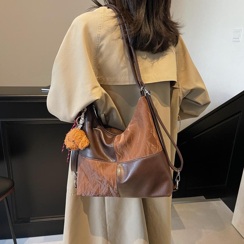 

Ретро трендовая сумка-тоут большой вместимости женская 2025 осень и зима модная повседневная сумка подмышку премиальная сумка-мессенджер на плечо 32*13*30 темно-коричневого