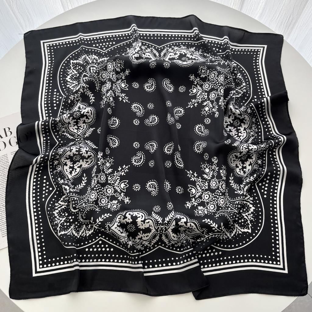 New Print Carriage Print Scarf Women'S Spring And Summer Soft Satin Scarf Retro Versatile Shawl Headscarf