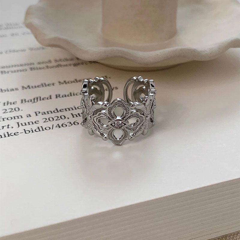 Women s Court-Style Retro Pearl Ring: Hollow Heart Design, Light Luxury, High-End Feel Adjustable