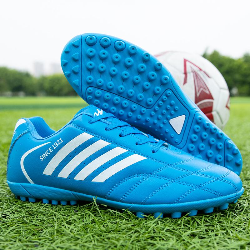 Double Star Professional Anti-Slip Football Kicking Shoes - Studded Breathable Training Model for Grass.