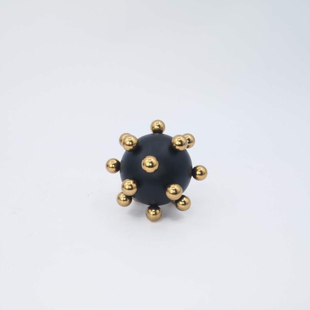 

Neoclassical Wrought Iron Ball Ornaments for Living Room Decor