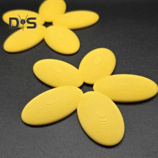 Bee Watering Station Flower Shape Floating Butterfly Waterer Garden Bee Insect Drinking Fountain for Thirsty Pollinator Feeding Bathing