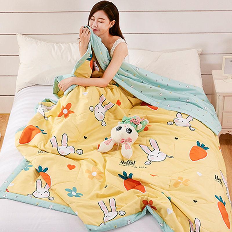 Washed Cotton Summer Quilt with Printed Thin Quilt, Lightweight, Breathable and Skin Friendly Bedding Air Conditioning Quilt Core, Summer Cool Quilt