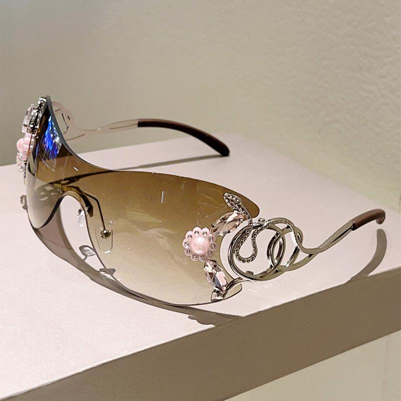 Flower Metal Snake Sunglasses Women For Men Vintage Diamond Sun Glasses Punk Popular Rimless Luxury Brand Designer Shades
