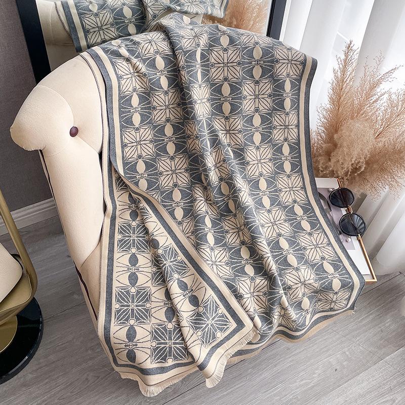 Korean Version Of Fashion Scarf Women'S Winter High-Grade Double-Sided Imitation Cashmere Thickened Warm And Cold Travel Shawl Cape