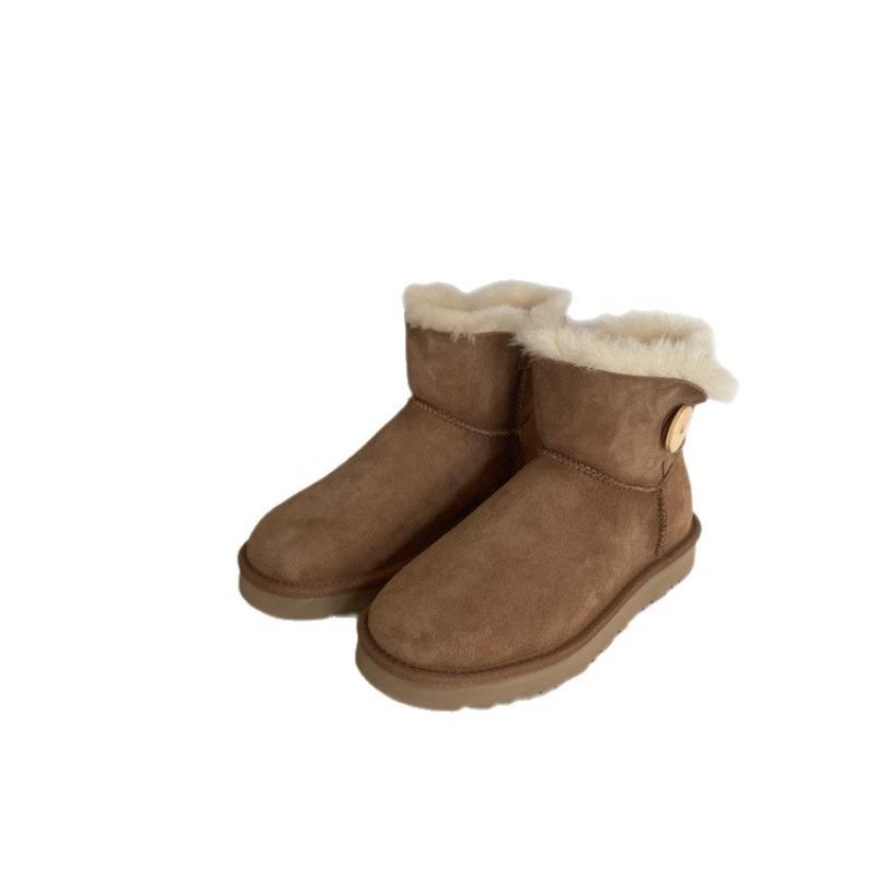 Snow boots women's wooden buckle short tube sheepskin fur integrated classic versatile velvet thickened warm cotton shoes winter shoes