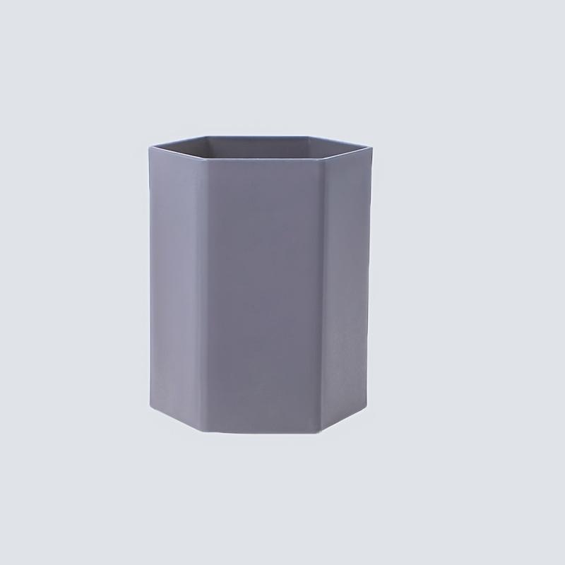 

Подставка для карандашей большой вместимости, офисная шестигранная пластиковая подставка для карандашей для офисного стола, современный минималистичный стиль, большая вместимость, подходит для возраста 14+ темно-серого
