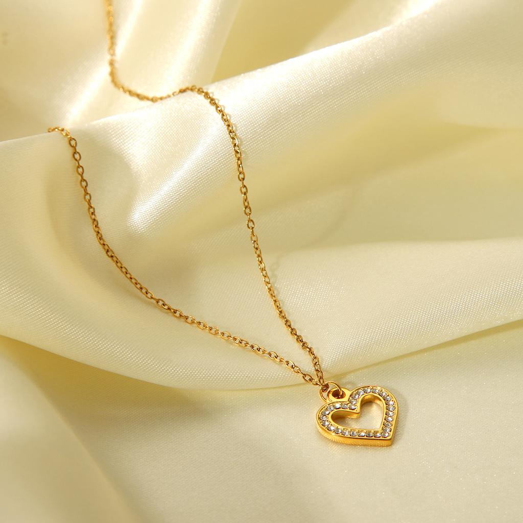 Hollow Heart Zircon Pendant Necklace Stainless Steel Luxury Chain Women's Versatile Jewelry