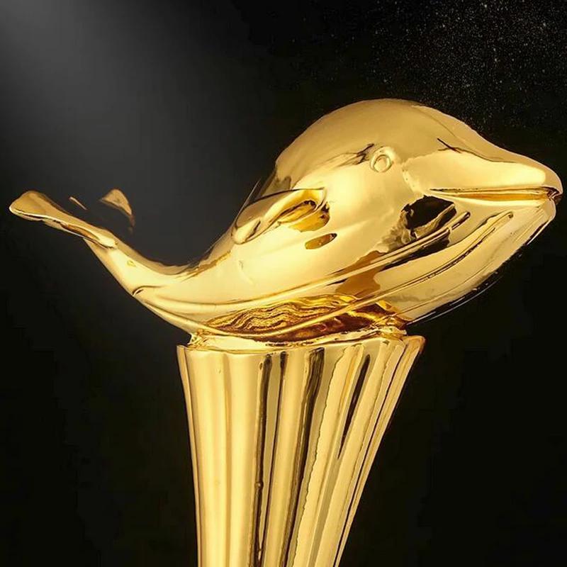 Trofeo personalizzato in resina a forma di delfino, Artigianato per la decorazione della casa Base in cristallo Scrittura Creativo Nuoto Dorato Cerimonia di premiazione eccellente, 1 pezzo