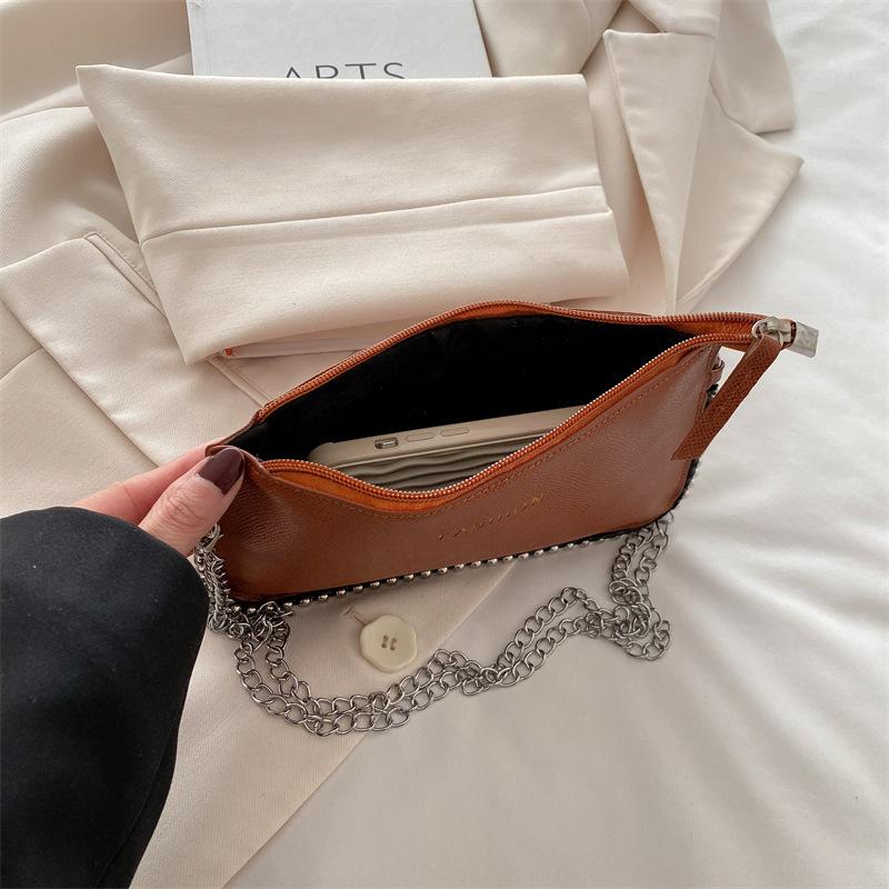 2025 spring and summer new foreign style small square bag change bag popular fashion temperament wide shoulder strap single shoulder messenger bag