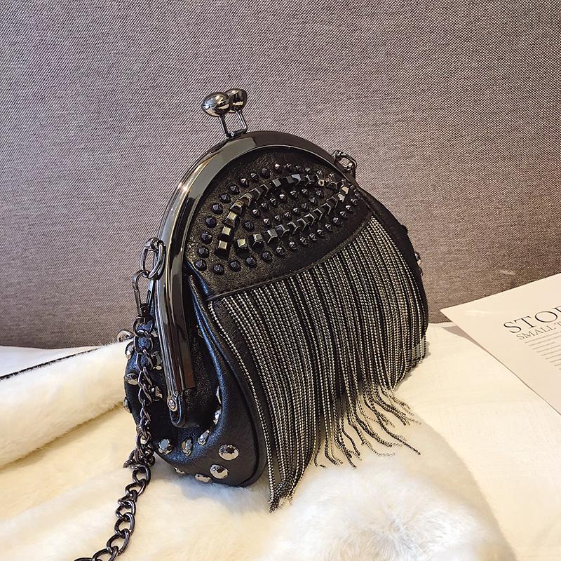 1Pc Casual Women Bags Designer Punk Style Chains Shoulder Bag Ladies Small Rivet Tassel Cross Body Bag Sac
