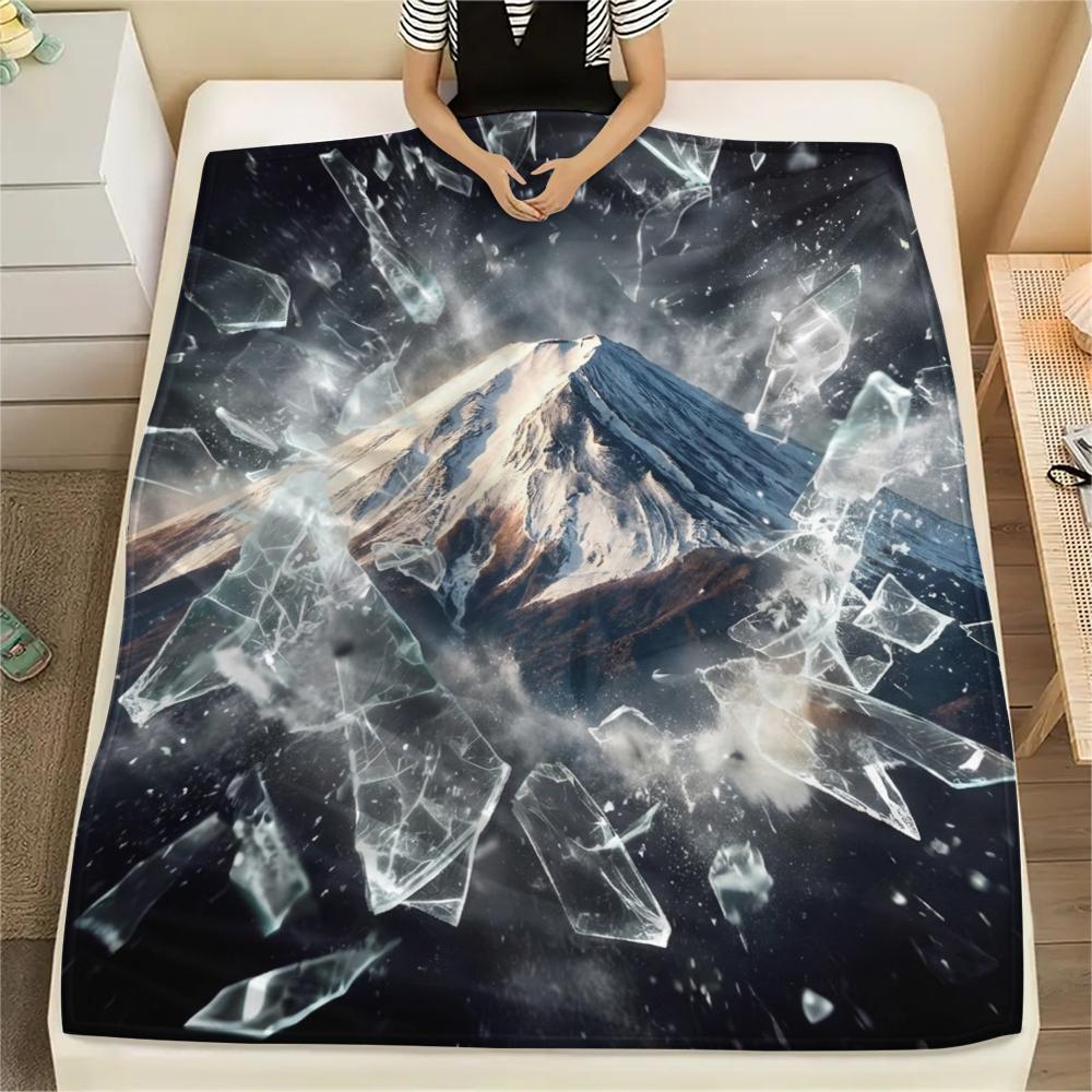 

1PC Classic Print Flannel Blanket, High quality All Seasons, Home Decor, Warmth and Comfort, Perfect for Christmas Gifts 80cm x 120cm