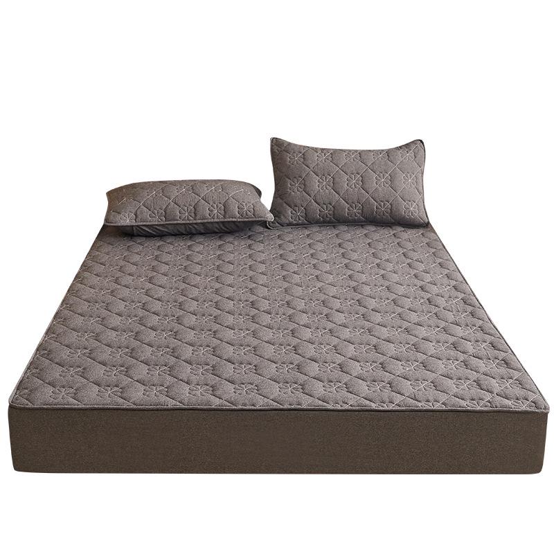 Class A Quilted Waterproof Cotton Mattress Protector - Breathable, Skin-friendly, Non-slip, Anti-stain, Urine-proof, Machine Washable.