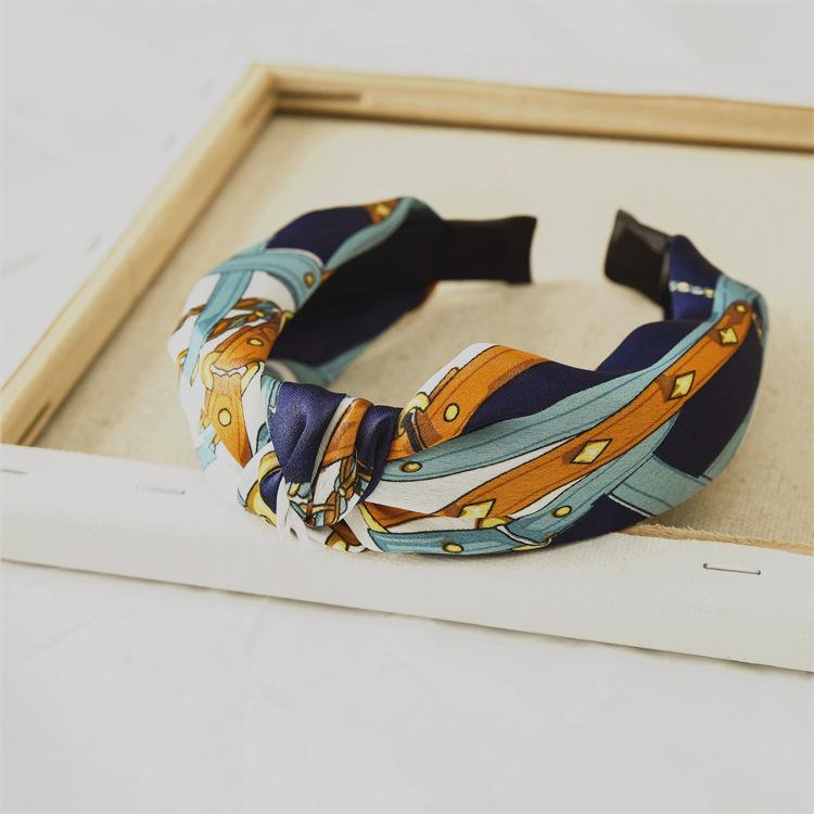 New Satin-knotted Hairband - Wide Version with Rolled Edge Chain End - Women's Hair Accessory for Grooming and Face Care