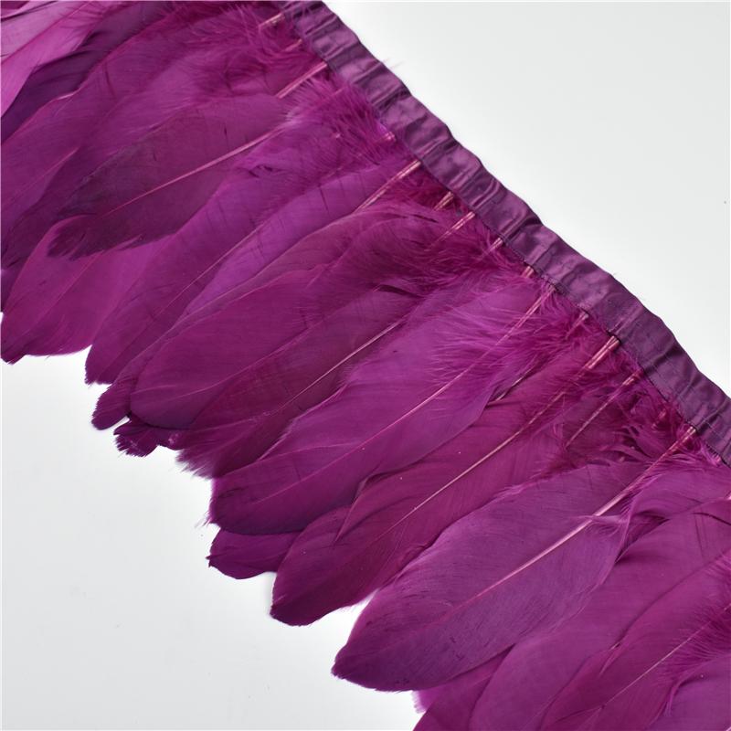 2 Meter Gänsefederbesatz Hochzeitsfeier Dekoration Fransen für Kleidung Makramee Federn DIY Farbige Federn Bänder für Bastelarbeiten
