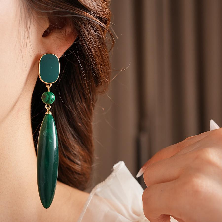 Vintage Emerald Color Acrylic Dangle Earrings for Women Fashion Personality Malachite Pendant Earrings Charms Party Jewelry K1