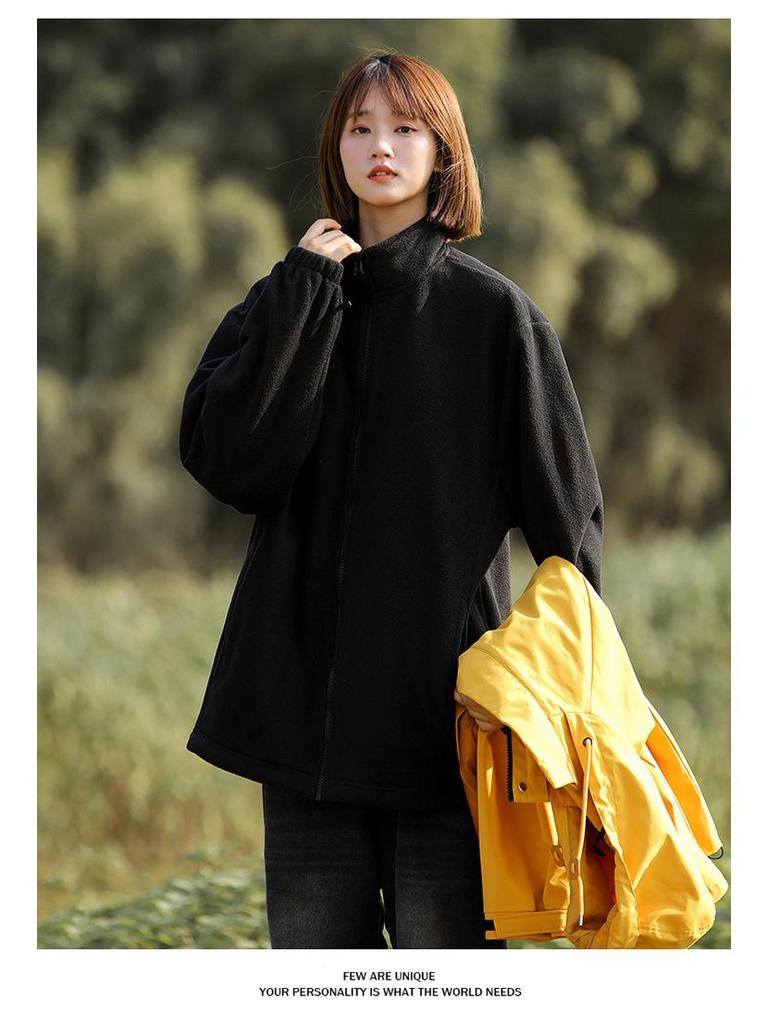 Rose Huang Yimei Promi-Stil Wasserabweisende 3-in-1 Abnehmbare Windjacke