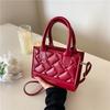 Hot-selling PU handbag bag women's new trend diamond square bag high value single shoulder messenger bag popular