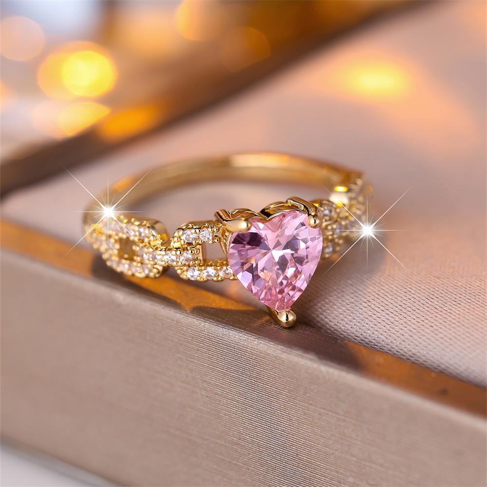 Elegant Pink Crystal Heart Stone Ring Romantic Love Heart Engagement Rings For Women Dainty Gold Color Wedding Band Boho Jewelry