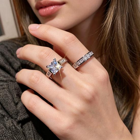 2Pcs/Set Women Ring Set Zinc Alloy Metal Rings with Rhinestones Claw Bezel Setting Classic