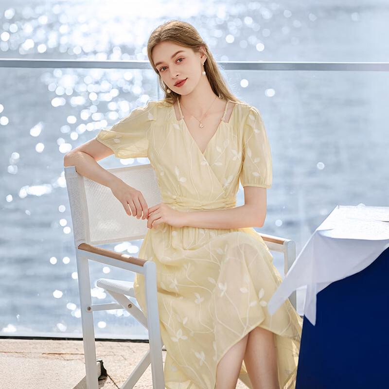 Women's Yellow Floral V-Neck Midi Dress