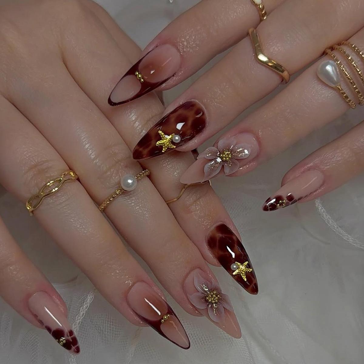 3D Flower & Starfish Marble Almond-Shaped Detachable False Nails with Pearl Design
