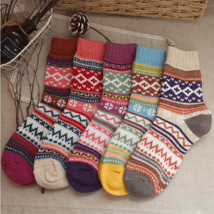 5 Pairs Winter Men's Socks Thicken Sheep's Wool Socks Warm Women Retro Style Colorful Fashion Man Socks for Snow Boots