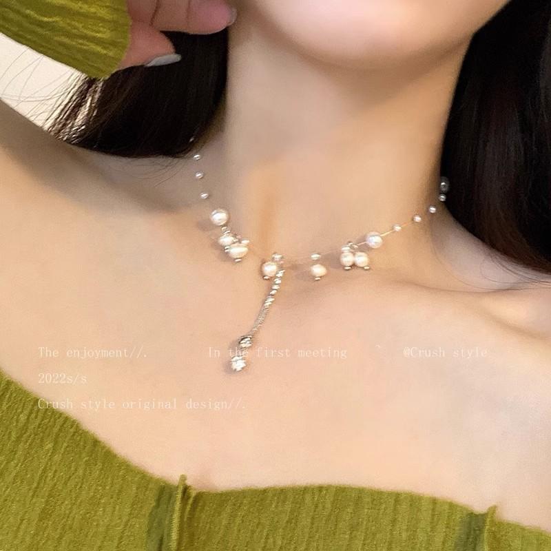 Gentle Temperament Versatile Pearl Fringed Necklace Women'S Retro French High-End Design Sense Collarbone Chain