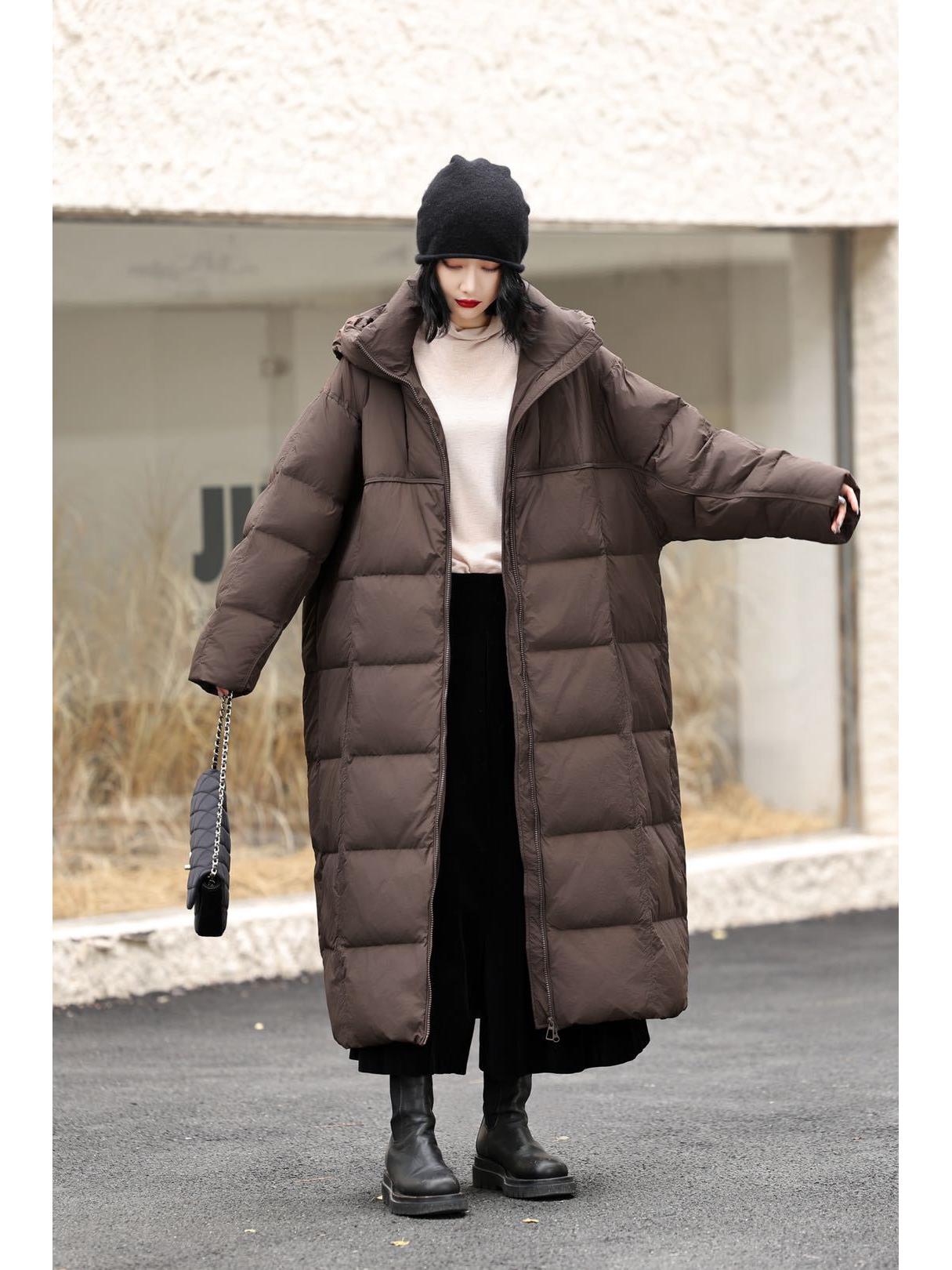 

Женский зимний пуховик с капюшоном 2025 - Корейский стиль, Толстый, Однотонный, Пальто длиной ниже колена Large кофейный