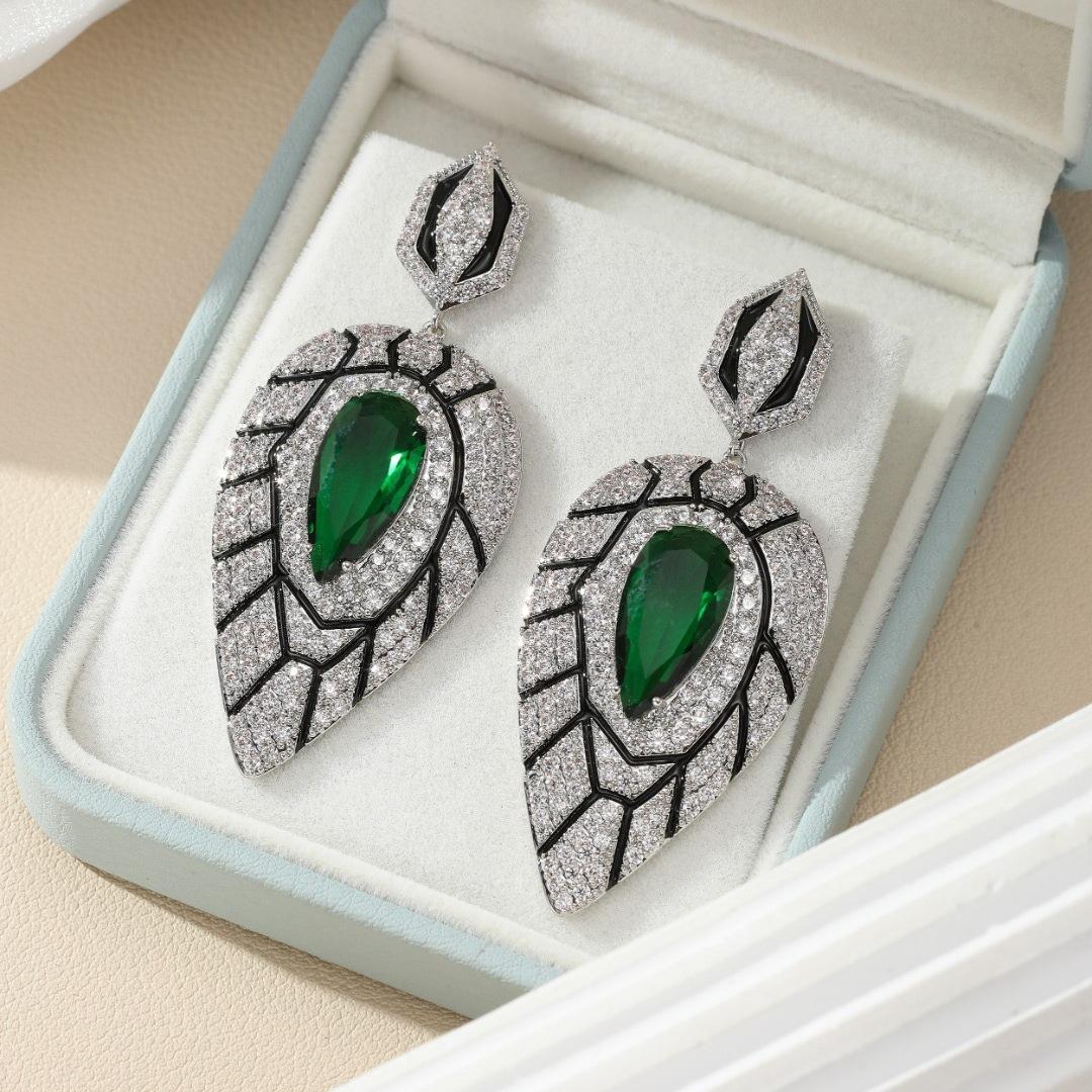 2026 Light Luxury High-end Geometric Rhombus Water Drop Earrings, Slightly Inlaid Zircon Trend Earrings, Earrings, Pendants for Women