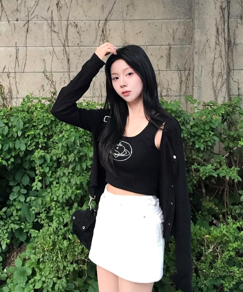 PLASMA SPHERE Space Top In Black X Silver (Crop Knit Sleeveless)