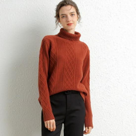 Women's V-Neck Merino Wool Sweater - Slim Fit, Long Sleeve, Warm Knitwear for Autumn/Winter