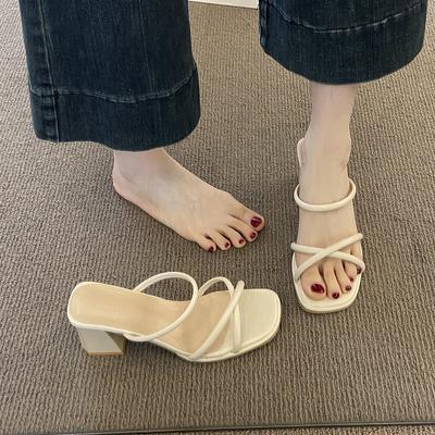 Französische Nische Dicke Ferse Coole Hausschuhe Äußere Feenschuhe Sommer 2025 Neu Dünner Riemen Mittelhoher Absatz mit Rock Sandalen