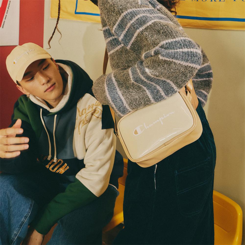 New Champion Polyvinyl Chloride Crossbody Bag Medium Size Unisex Black U3AACPU10