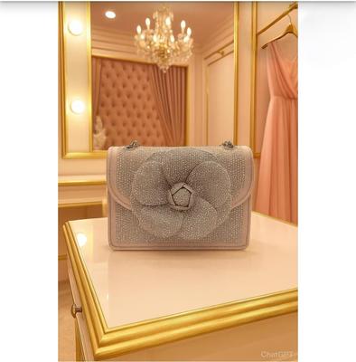Dámská peněženka Designová párty kabelka Stříbrná kamínková Svatební psaníčko Večerní kabelka Luxusní svatební dárek pro ni Dárek k narozeninám pro manželku Družičku