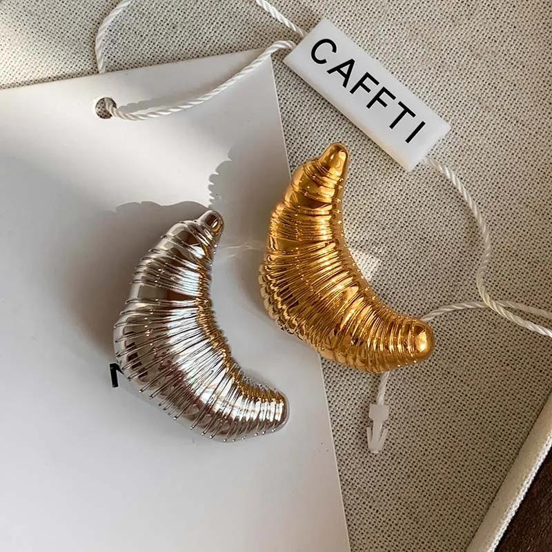 Trendy Gold Plated Croissant Brooches for Men Women Couples Unique Vintage Zircon Food Pins Statement Accessories for Parties