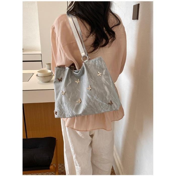 Lightweight Large Capacity Faux Leather Women's Bag for Daily Use