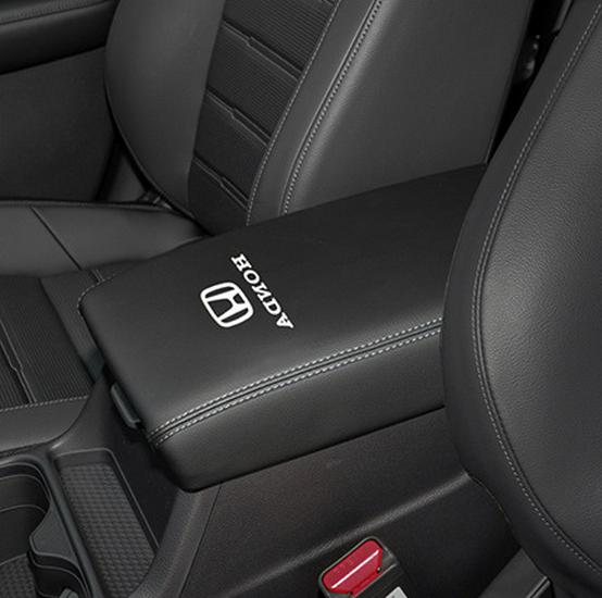 

Крышка подлокотника центральной консоли CRV: Защита кожи для крышки подлокотника 23-25 CRV