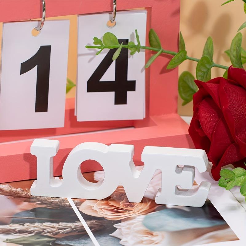 1Pc TEMU Hot Sale "LOVE" English Letters PVC Figurines Desktop Decoration Mini Party Ornament for Valentine's Day Wedding