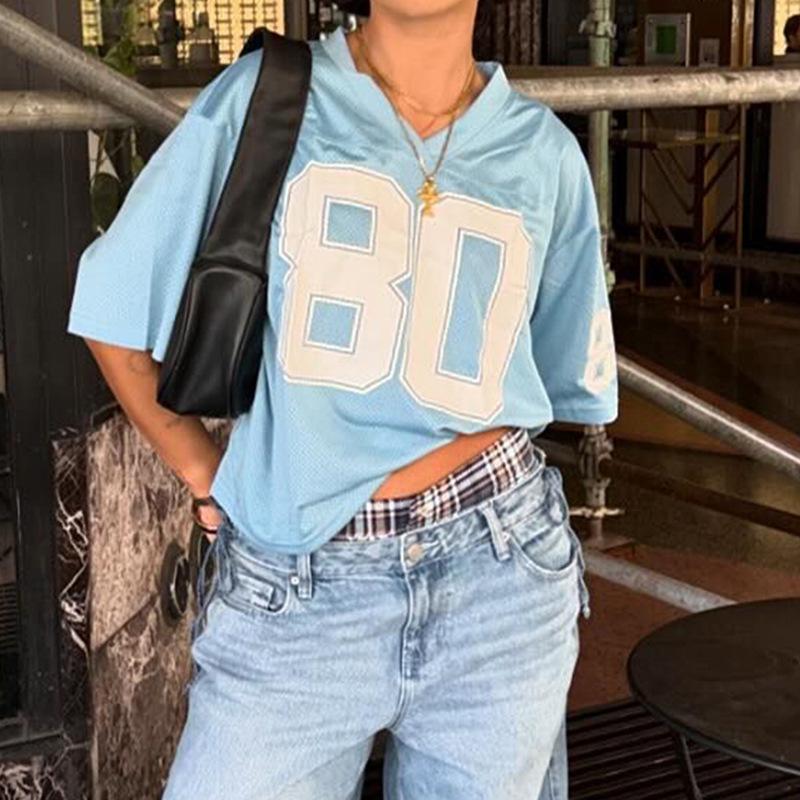 

Oversized V-Neck Graphic Print T-Shirt in American Street Style Large