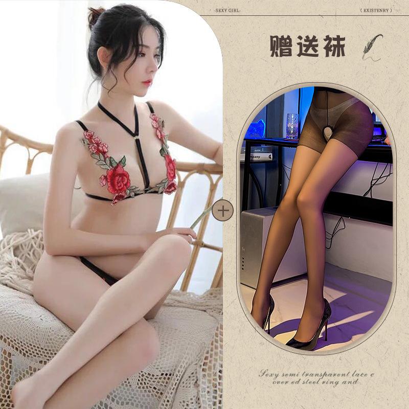 Sexy three-point sexy hollow rose bra halter pajamas embroidery perspective temptation hot suspender pajamas