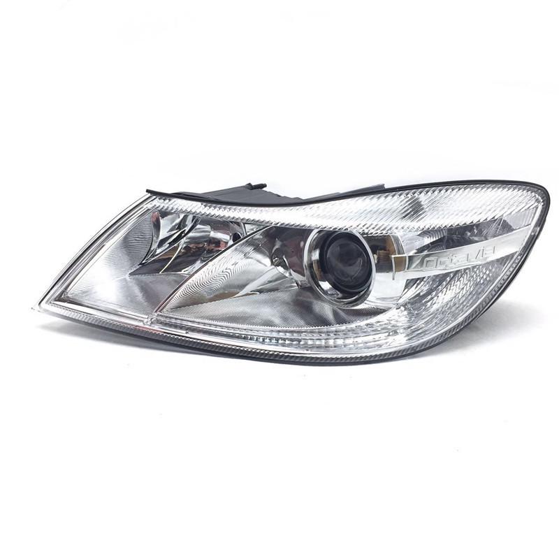 Compatible with 2010-2014 Skoda Octavia Headlight Assembly
