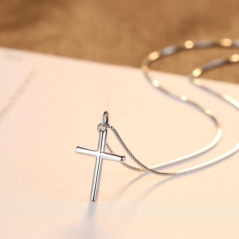 Minimalist Silver Cross Clavicle Necklace For Women