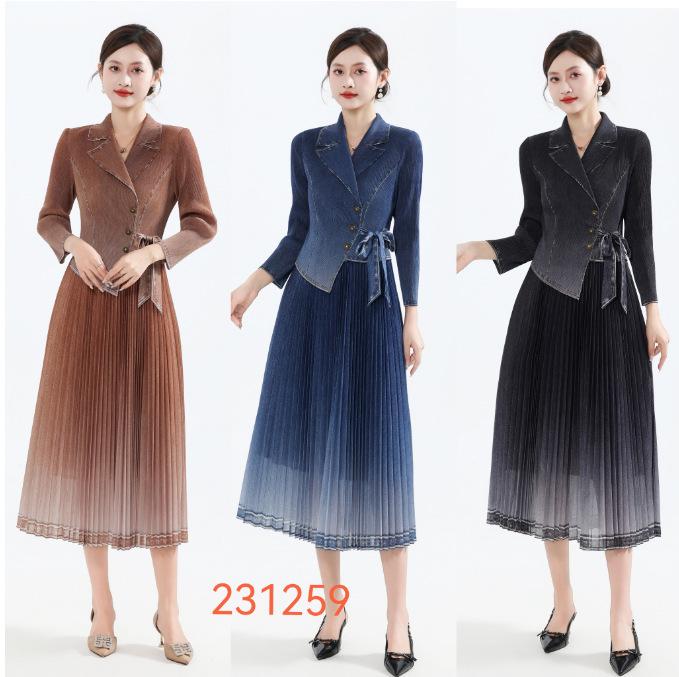 Miyake Elegant Plus Size Pleated Dress with Suit Collar