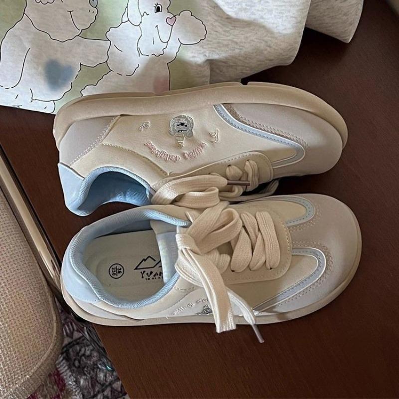 Cute puff bear pattern board shoes women's new spring versatile little white shoes retro thick sole
