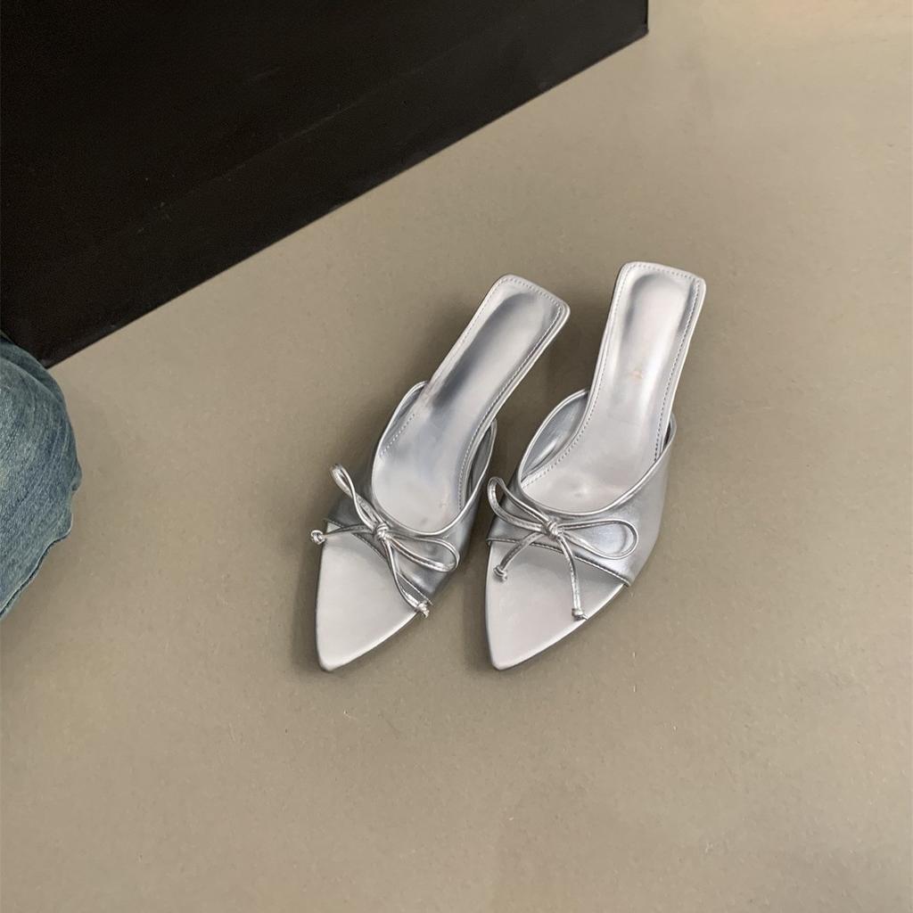 Women's slippers women's summer wear new versatile French gentle temperament fairy small fragrant style with skirt cat and sandals