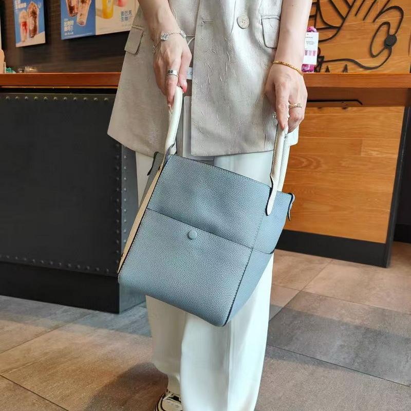 2025 New Style And Real Leather Bucket Bag Multi-Functional Top Cowhide Tassel Breathable Bag Large Capacity Canvas Liner