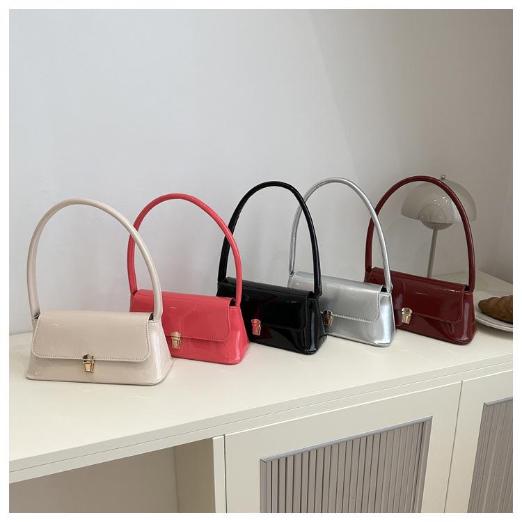 

Женская универсальная наплечная сумка 2024: Стильный, Повседневный, Нишевый Дизайн для Весны/Лета коричневый