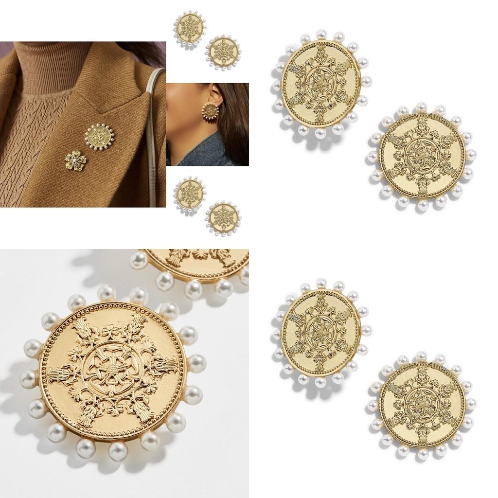 Elegant Round Pearl Stud Earrings For Women With Antique Metal Charm